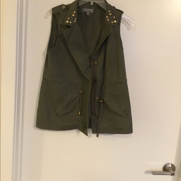 Chlad Madele Green Vest  Size Small $45 - Picture 8 of 16